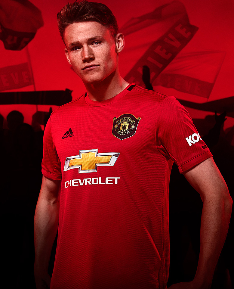 Maglie calcio Manchester United poco prezzo 2019 2020